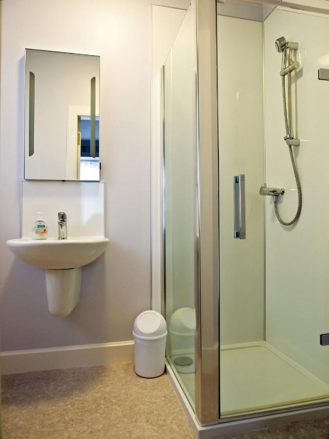 Adam Guest House Perth Luaran gambar