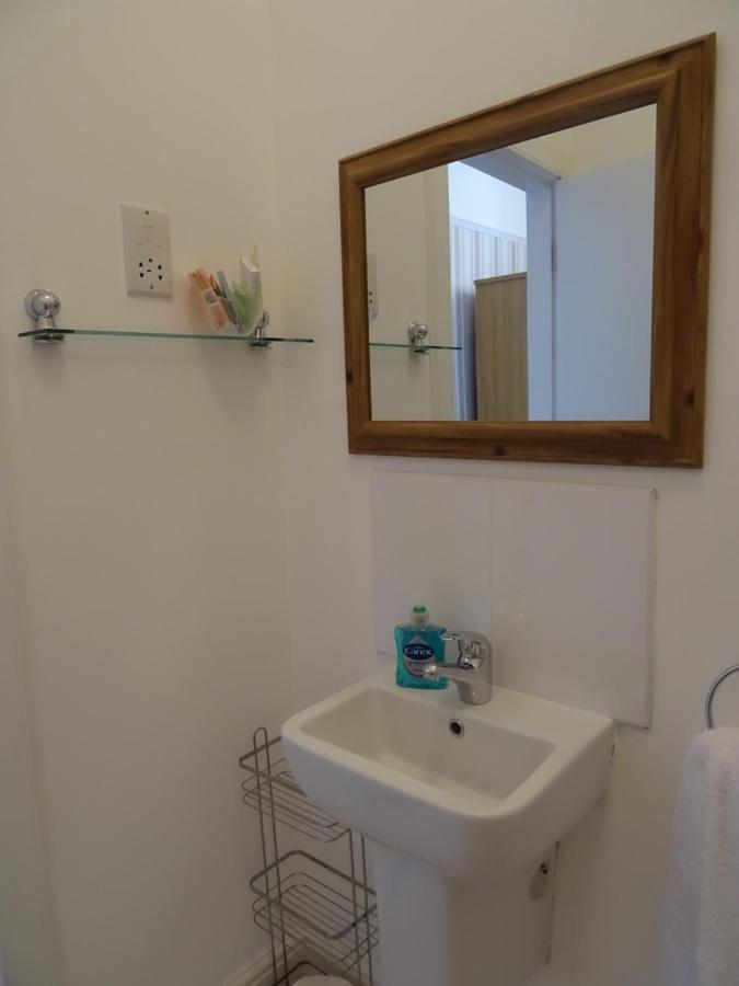Adam Guest House Perth Luaran gambar